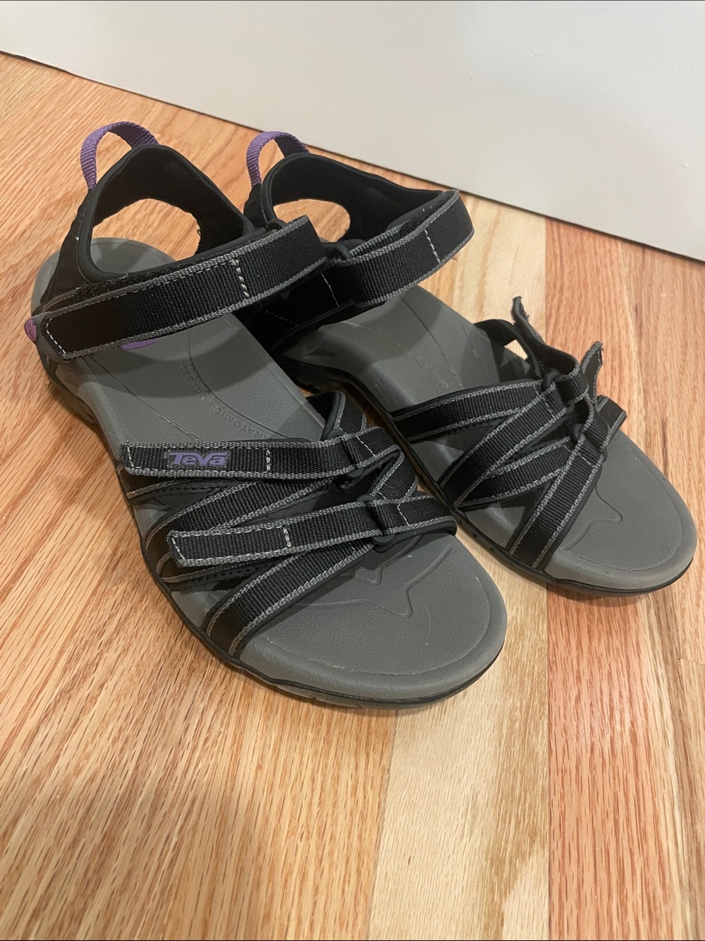 Teva Black and Gray Strappy Outdoor Sandals size 7